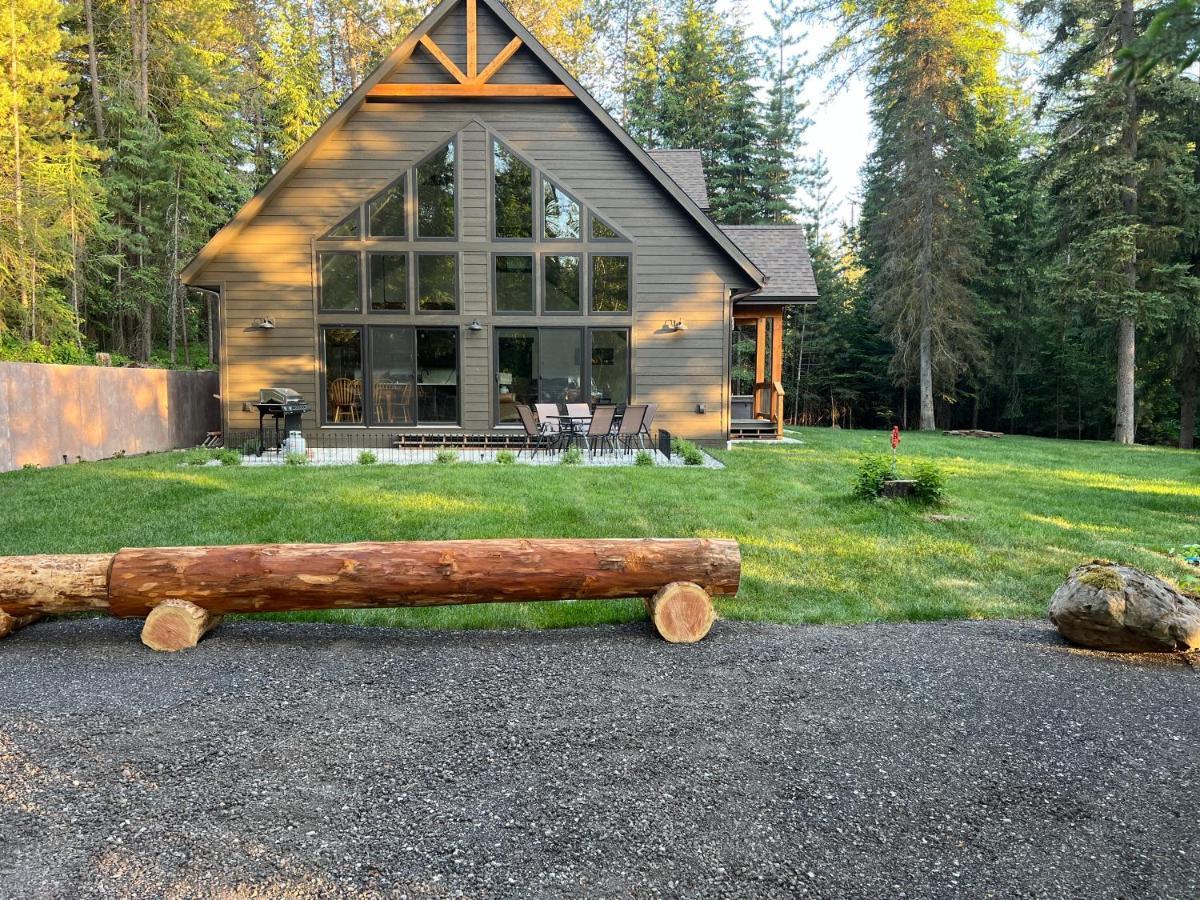 Glacier Homestead Coram Esterno foto