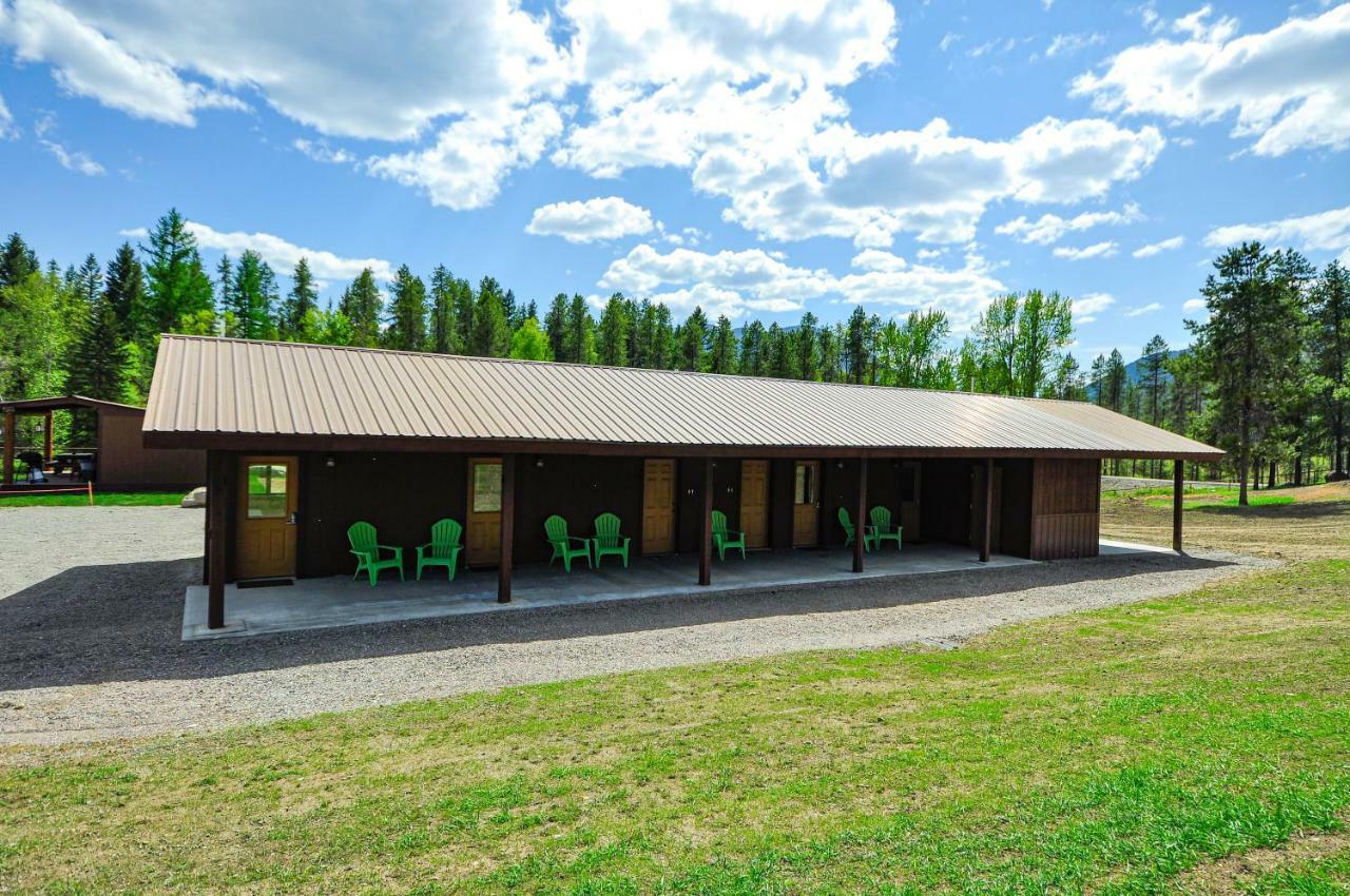 Glacier Homestead Coram Esterno foto